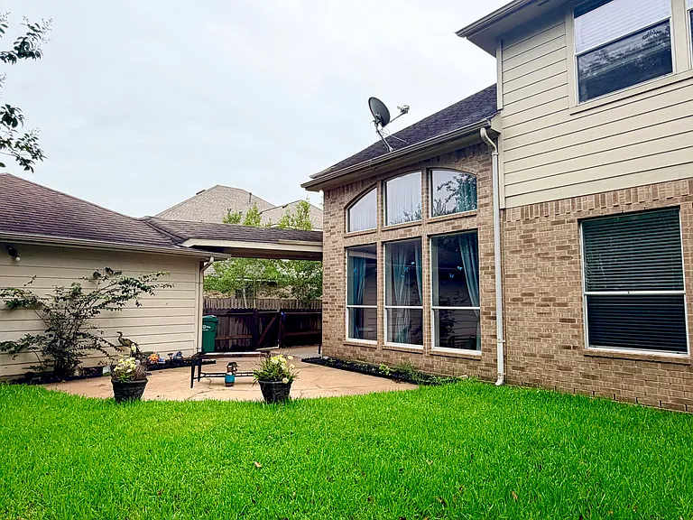 5210 Riverstone Crossing Dr — Photo 28