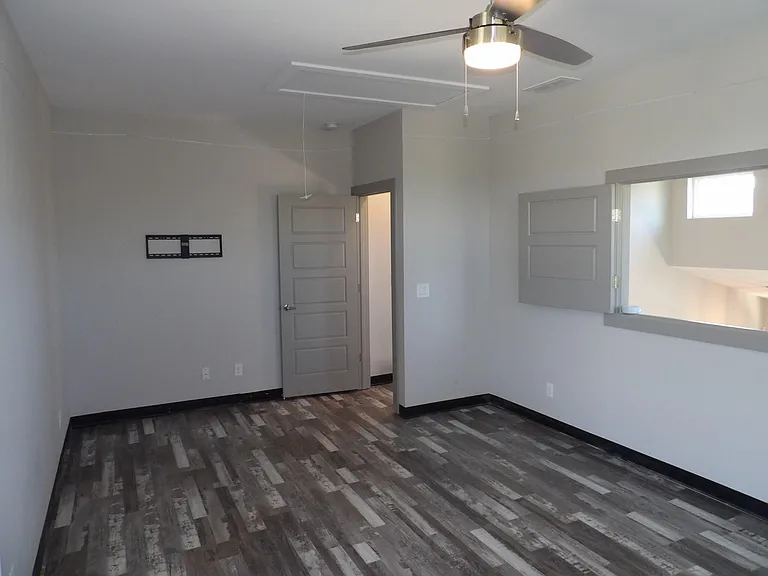 10907 Cole Thompson Ln — Photo 24
