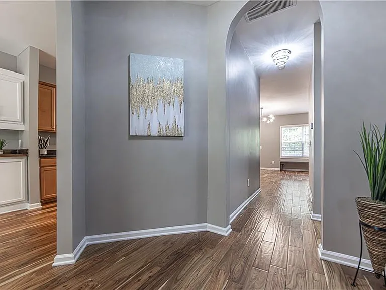 2657 Cedar Dr — Photo 4