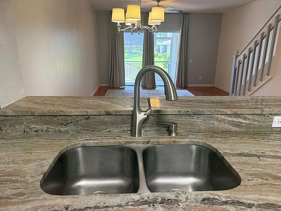 4th image of 6211 Bayside Key Dr #6211