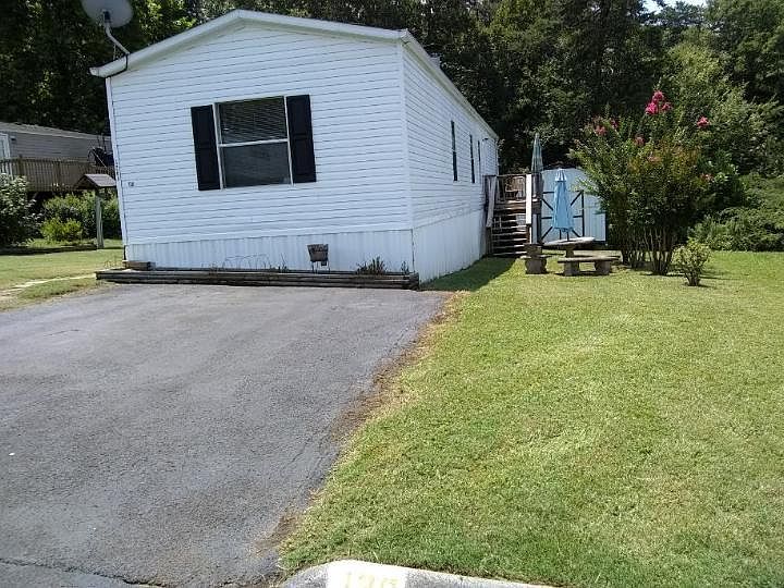 1st image of 3266 Volunteer Village Way