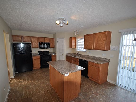 5th image of 6 Apsley Ct