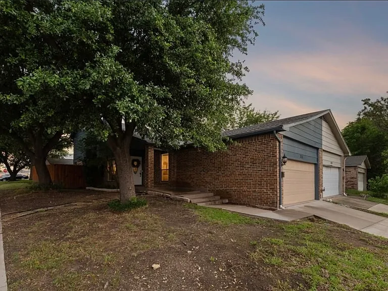 2231 Bunker Hill Dr — Photo 18