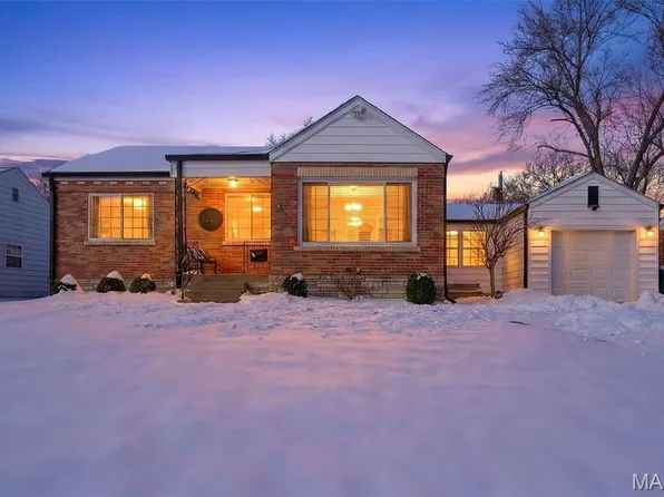 1335 Pinetree Ln, Saint Louis, MO 63119