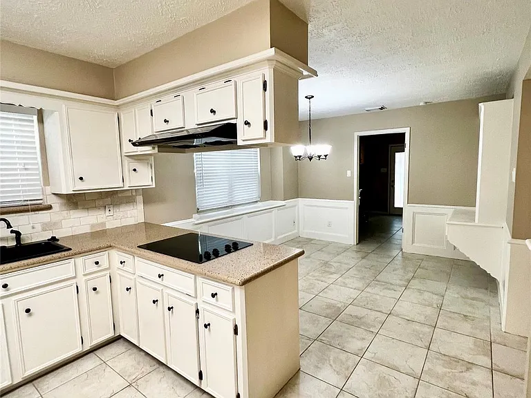 17527 Forest Mist Dr — Photo 18