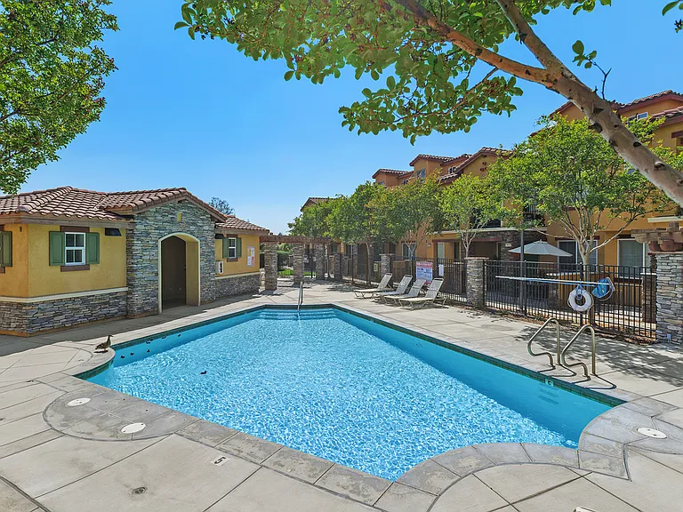 8011 City View Pl — Photo 32
