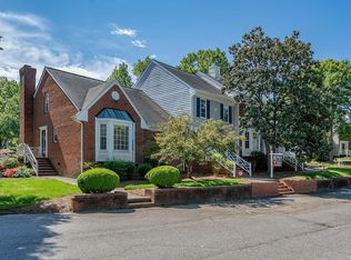 2838 Bedfordshire Ct, Raleigh, NC 27604