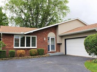 4242 Westover Dr, Crown Point, IN