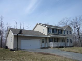 35 Elkview Dr, Forest City, PA 18421