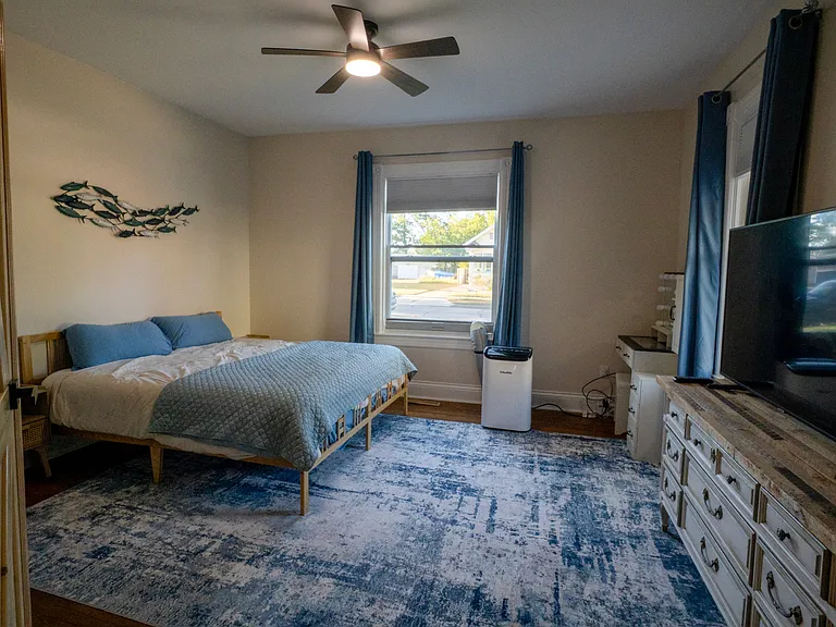 2141 Harrison Ave #1 — Photo 7