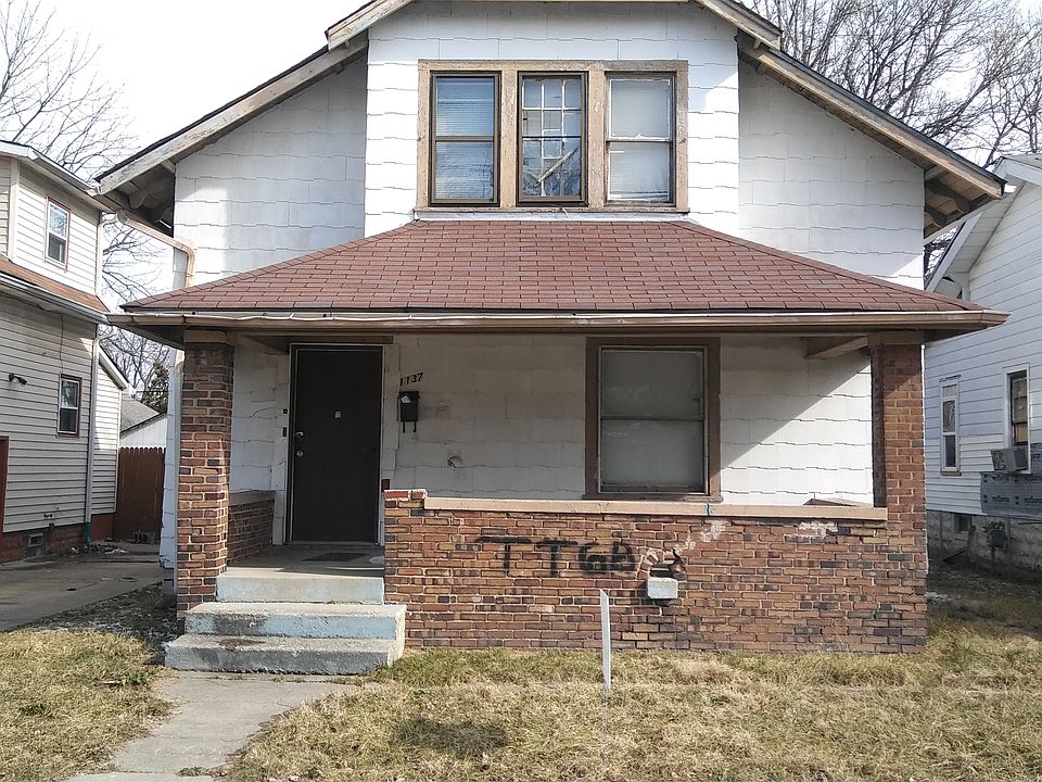 1st image of 1137 N Belleview Pl