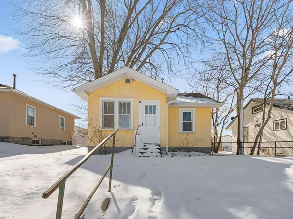 1690 Margaret St, Saint Paul, MN 55106