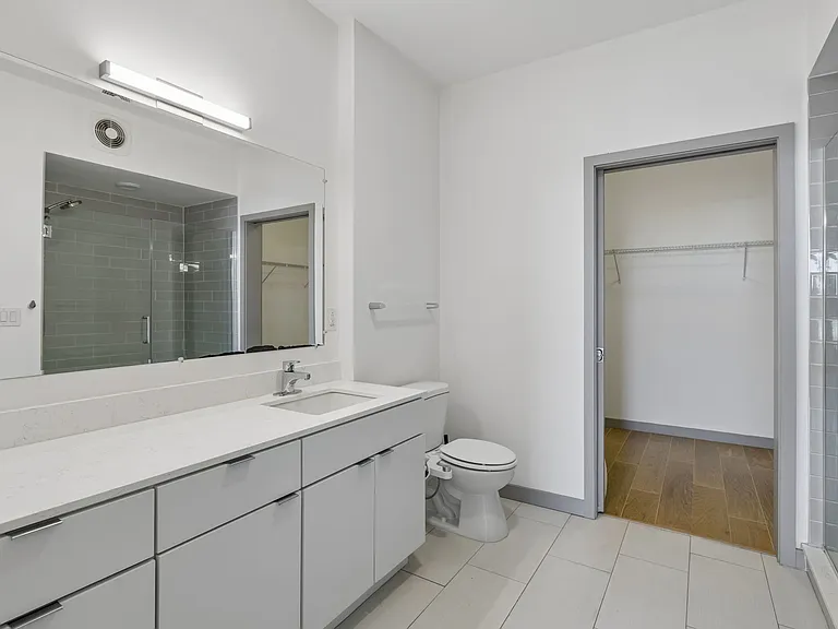 400 Herron Dr #418 — Photo 17