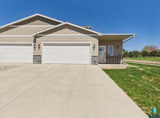 6126 E Copper Pl, Sioux Falls, SD 57110