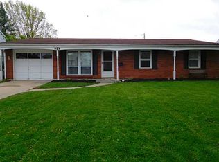 833 Maple Ln, Waterville, OH 43566