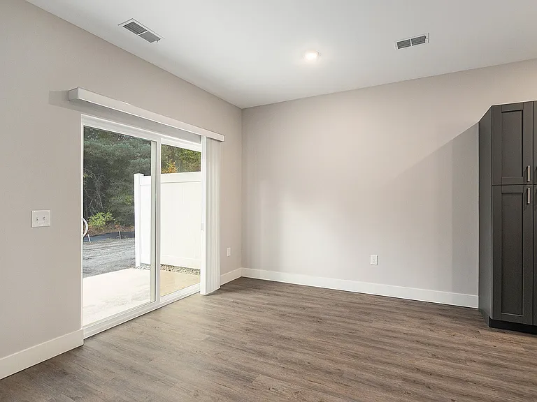 SummitTownhomes_2Bedrooms_DiningArea