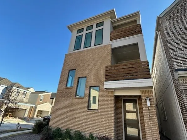 8215 Manoa Dr, Dallas, TX 75231