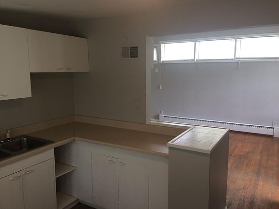 5th image of 1416 1/2 W Waldo Ave