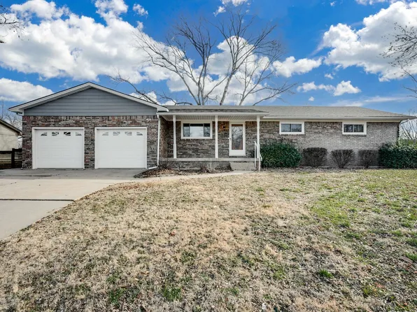 360 S 1st Ave, Clearwater, KS 67026