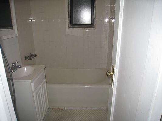 4th image of 41-15 60th St #3