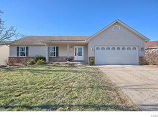 2651 Brook Meadow Ln, O'Fallon, MO 63368