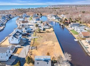 31 Capstan Rd, Waretown, NJ 08758