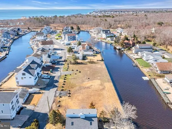 31 Capstan Rd, Waretown, NJ 08758