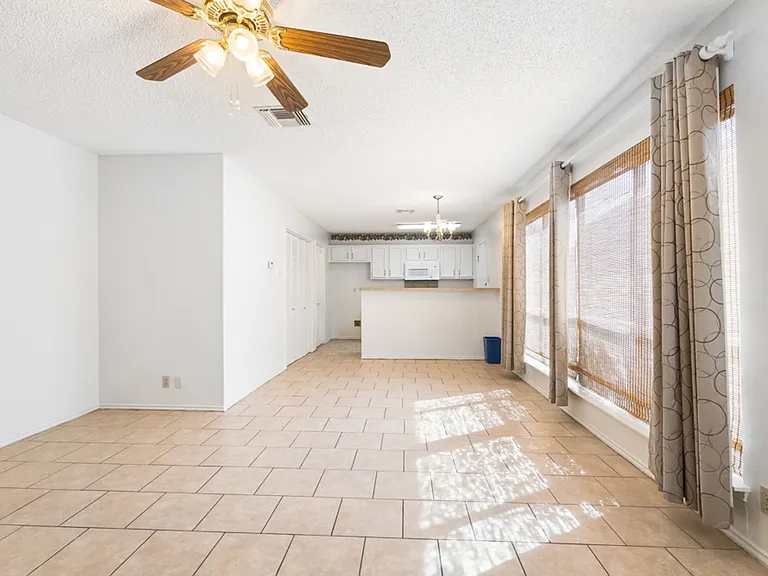 8430 Cranberry Hl — Photo 9