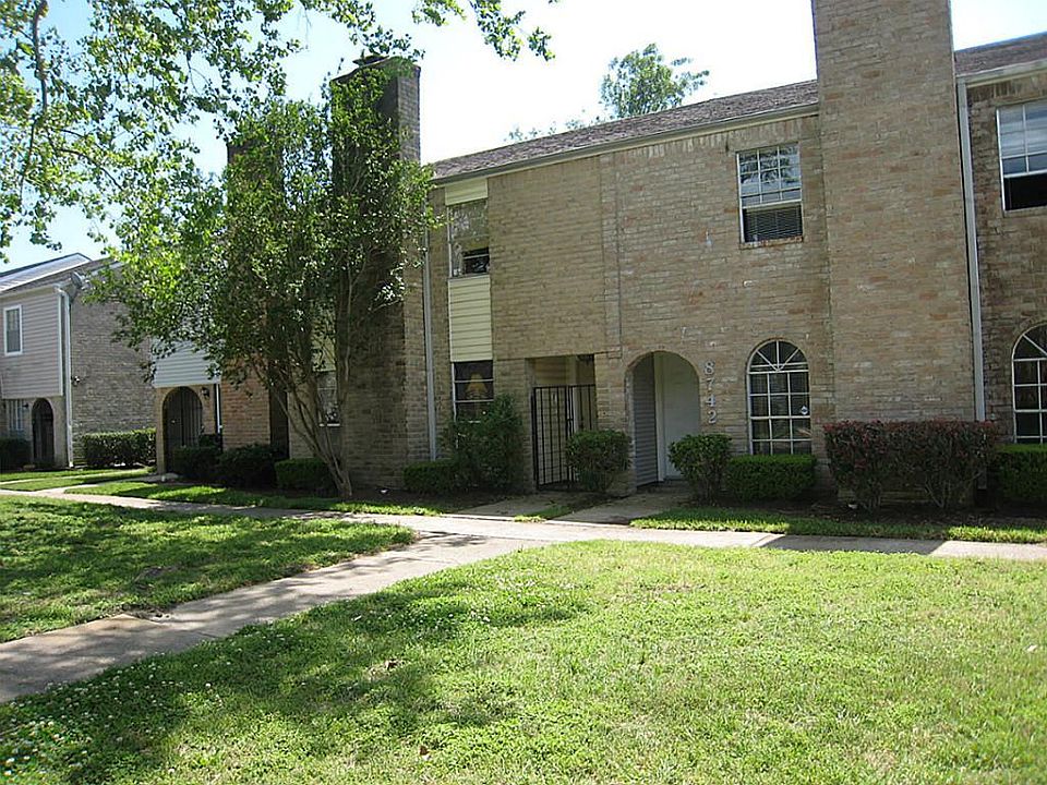 1st image of 8742 Wilcrest Dr #8742