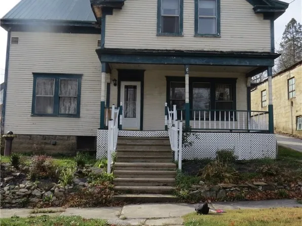 104 Jefferson St, Belmont, OH 43718