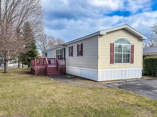 10 Lilac Way, North Hampton, NH 03862