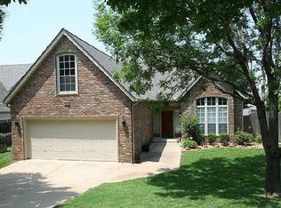 8912 S College Pl, Tulsa, OK 74137