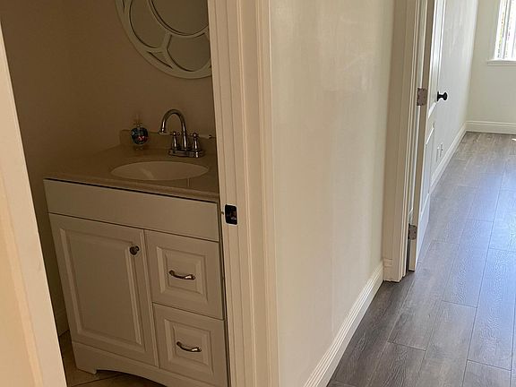 3rd image of 1619 Verdugo Blvd