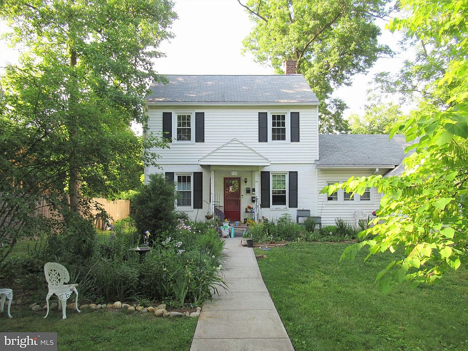 1st image of 723 22nd St S #2
