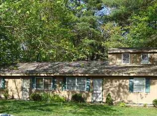 103 Edie Rd, Saratoga Springs, NY 12866