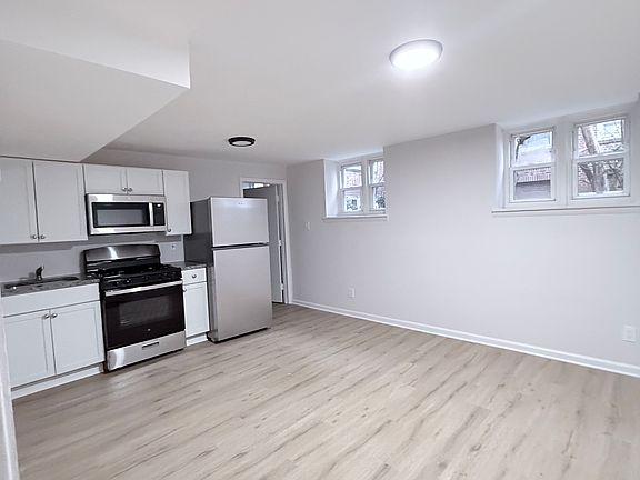 2nd image of 2200 Park Ave APT G4