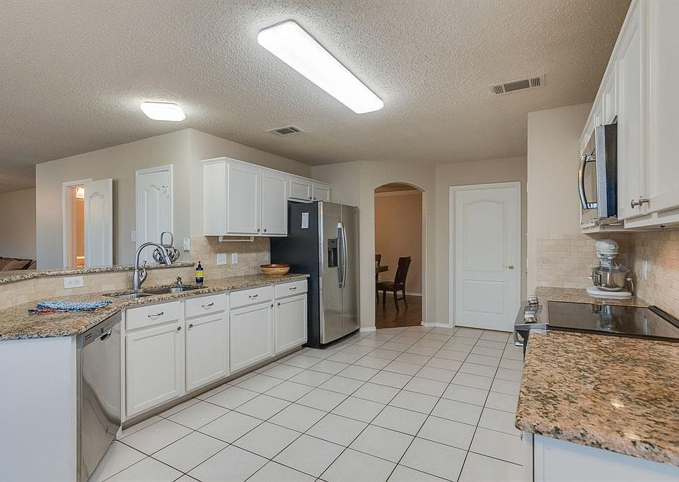 1st image of 8648 Arcadia Park Dr