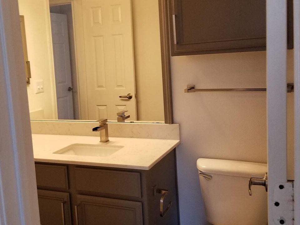 2nd image of 16318 S Great Oaks Dr