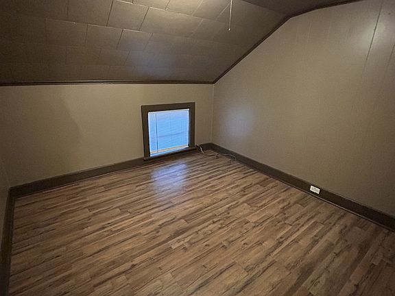 4th image of 37-39 Providence St #37-1/2