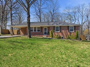 206 1/2 S Hummingbird Ln, Dickson, TN 37055