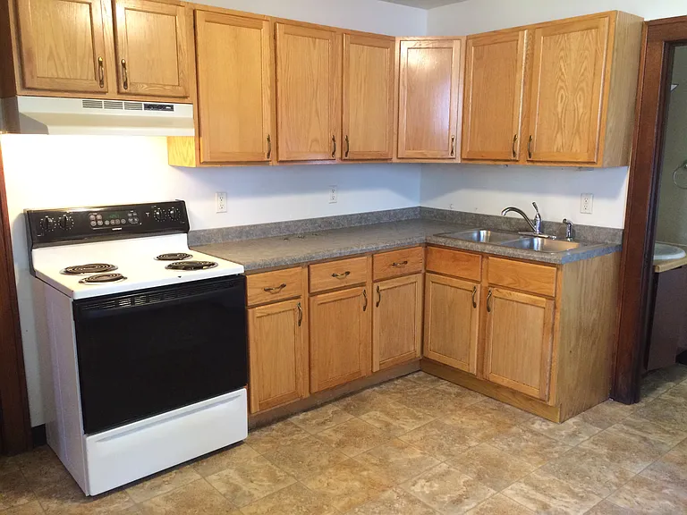 223 W Hewitt Ave — Photo 6