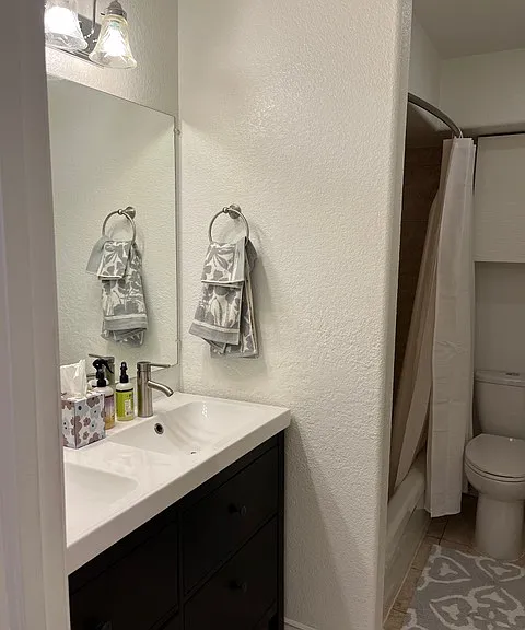 1833 N Williams St #504 — Photo 19