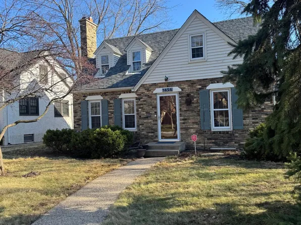 1456 Iowa Ave W, Falcon Heights, MN 55108