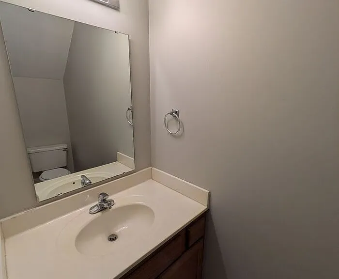 1327 14th Street Dr NE — Photo 6