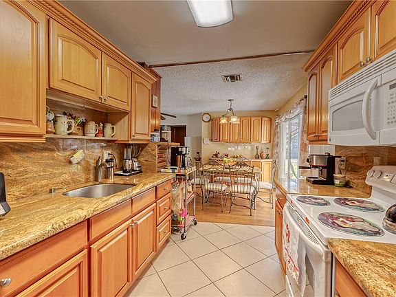 3rd image of 970 NE 36th Street