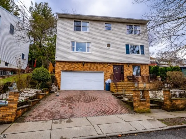 88 Park Pl, Kearny Town, NJ 07032