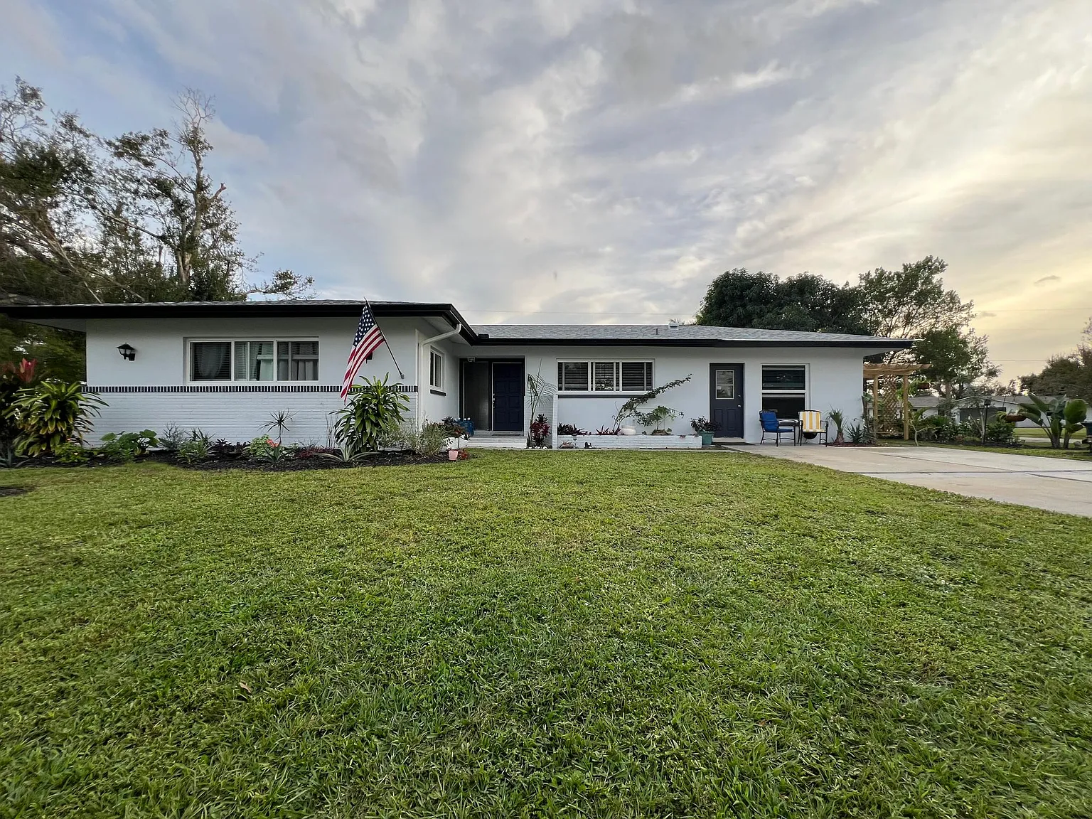 3 bed, 1500 sqft, $2,600 — Photo 2