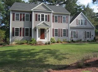 17 Nightingale Farm Rd, Walpole, MA 02081