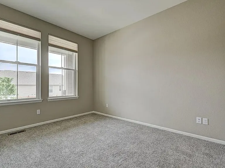 4537 S Netherland St — Photo 17