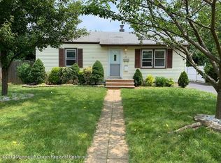 24 Harvey Cir, East Brunswick, NJ 08816